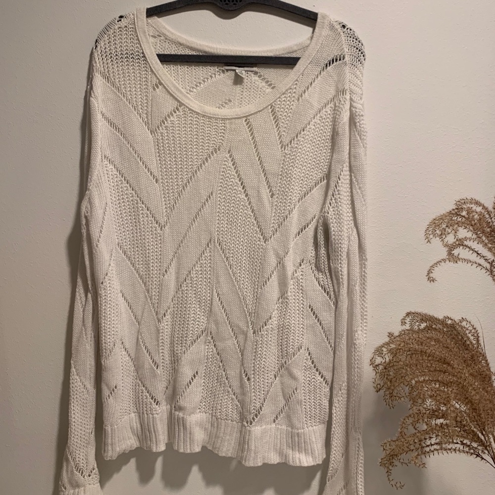 Scoop neck sweater